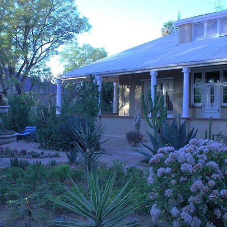 Bisibee Guest House Oudtshoorn Esterno foto